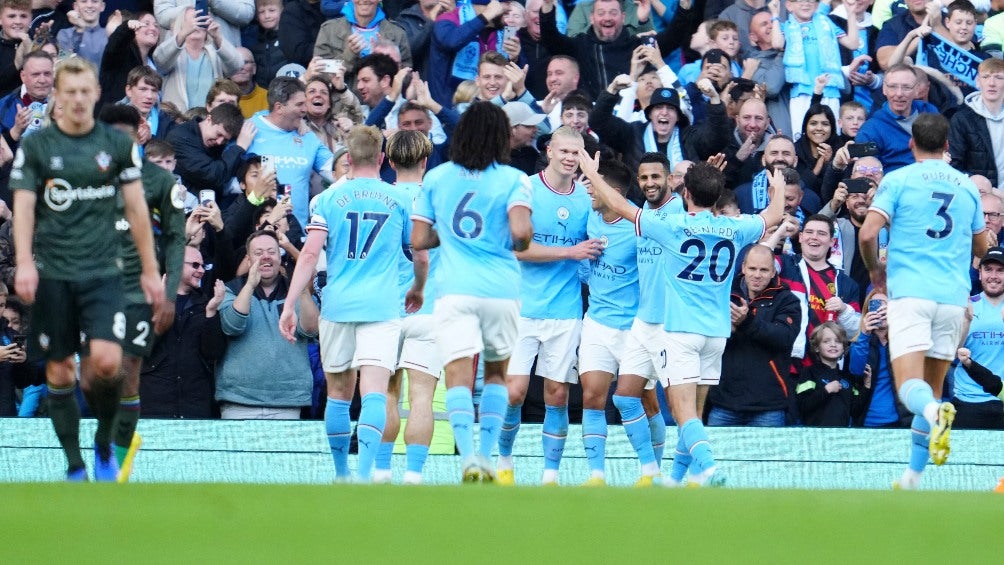 Manchester City en celebración de gol