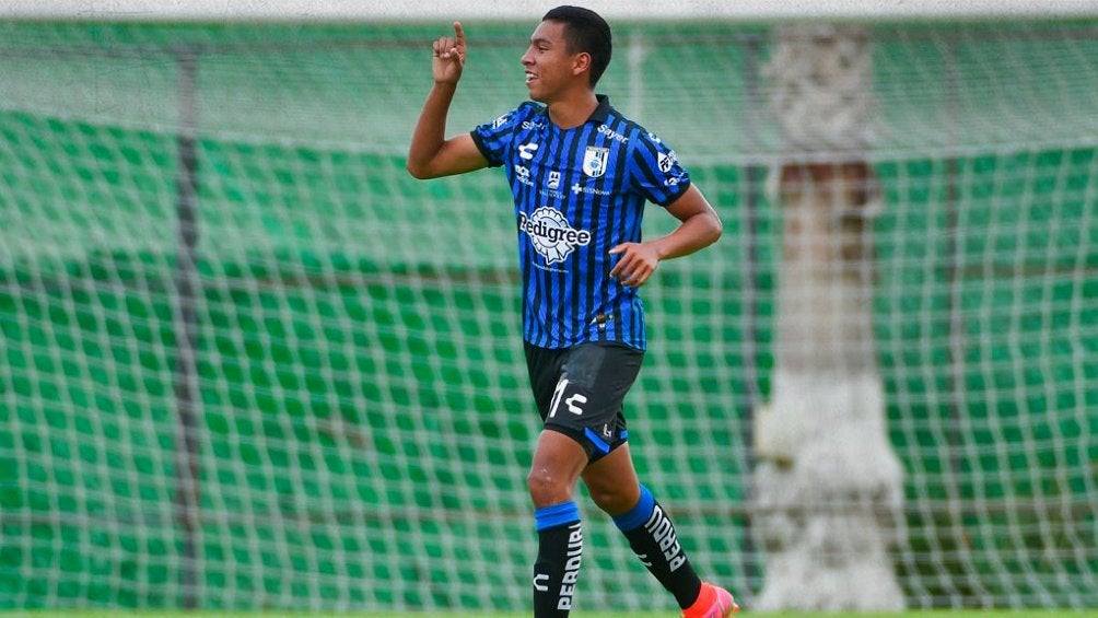 Jesús Hernández Moreno en festejo de gol