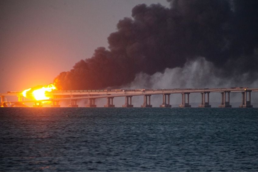 Puente Kerch tras la explosión