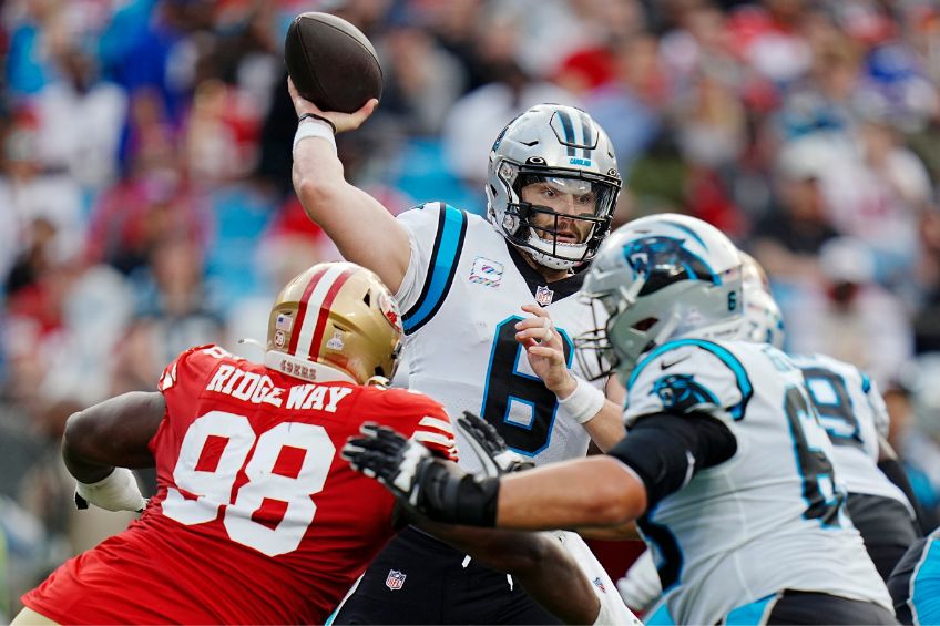 Baker Mayfield durante un partido de los Panthers