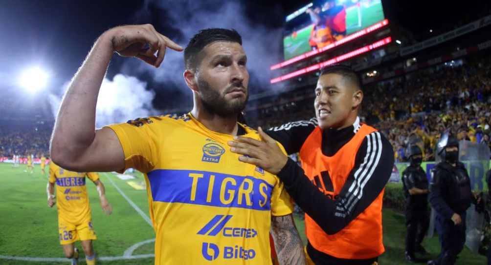 André-Pierre Gignac festejando un gol