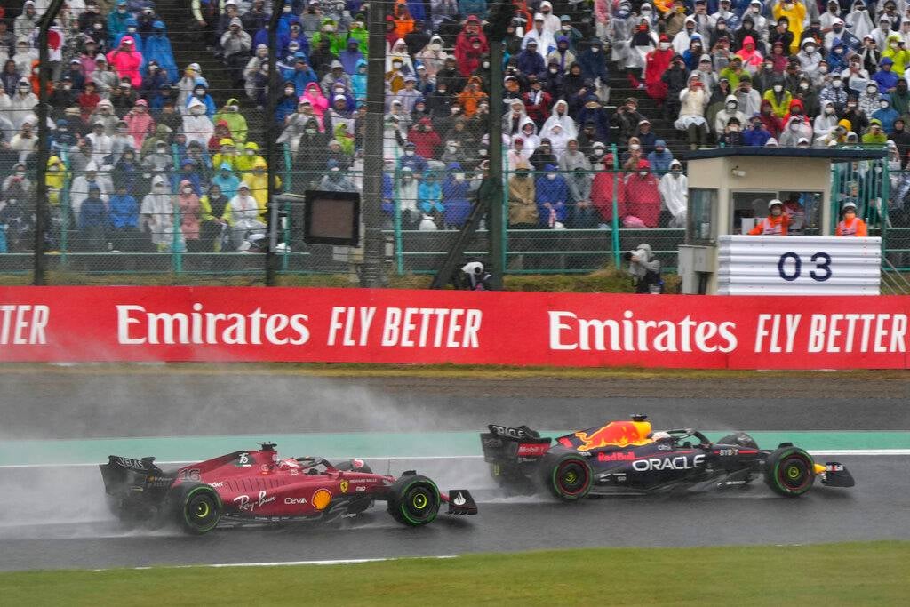 La lluvia provocó que saliera la bandera roja