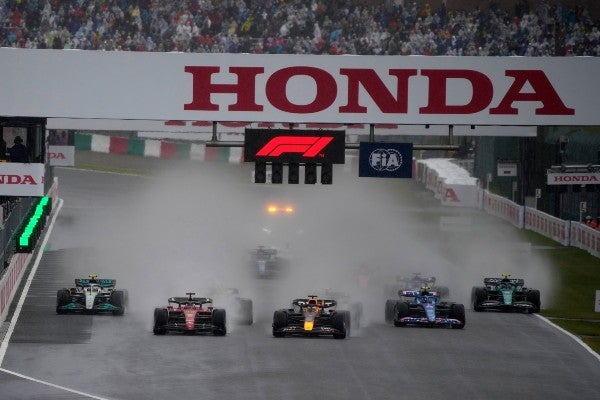 El GP de Japón se corrió pese a la lluvia