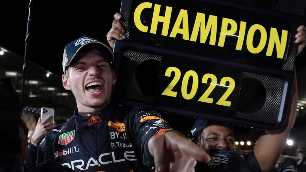 Verstappen celebra su bicampeonato en la "Gran Carpa"