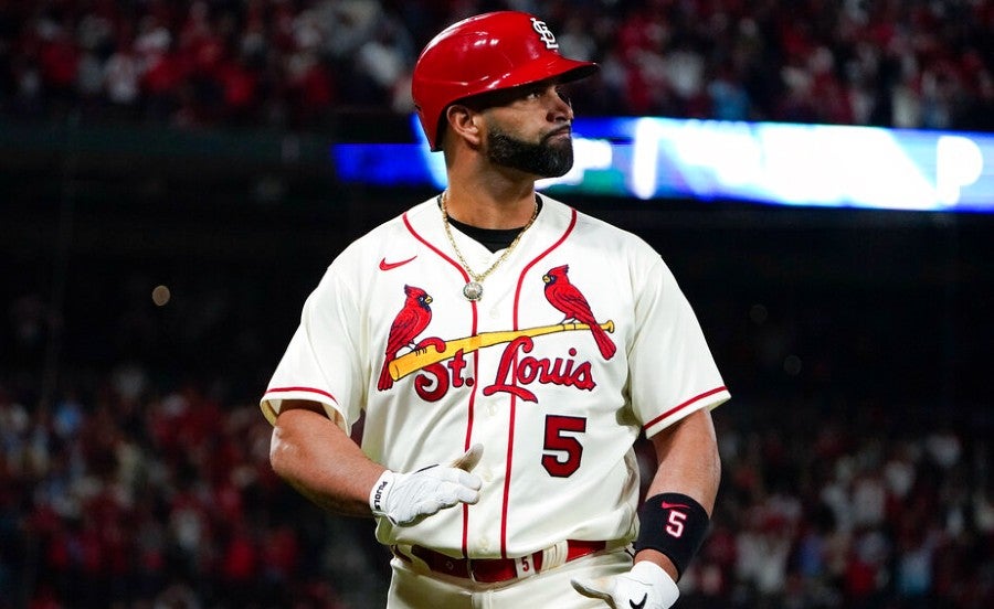 Filis avanzan y dan el adiós a Cardenales, Pujols y Molina