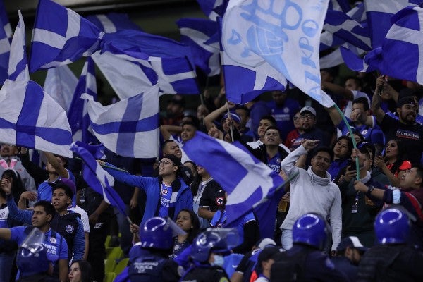 Aficionados de Cruz Azul