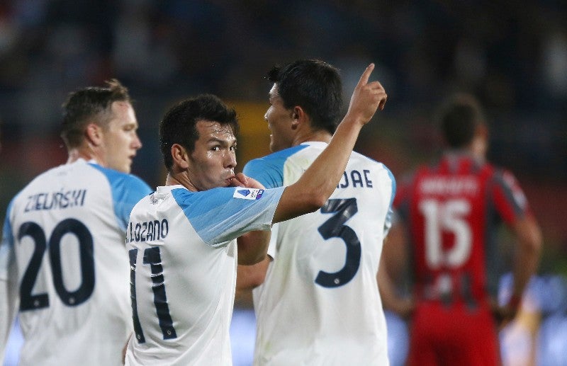 Lozano en festejo de gol