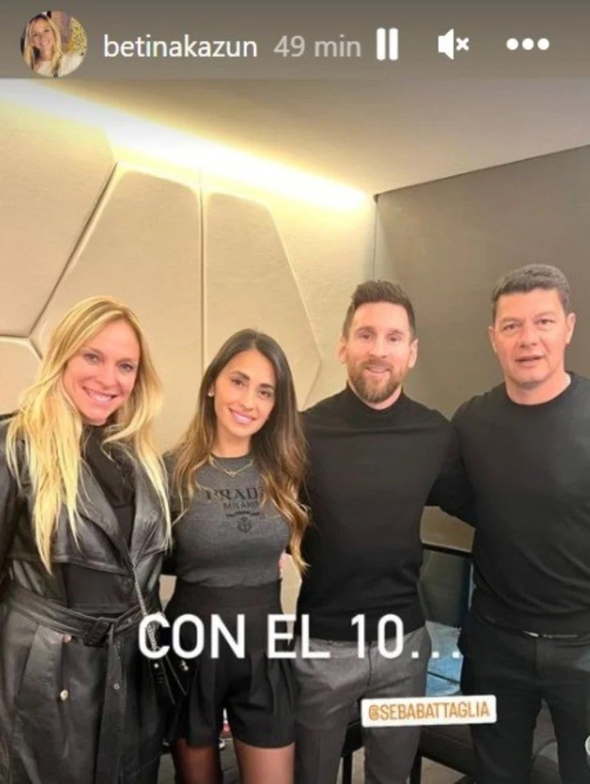 Anto, Messi, Bataglia y su esposa en París