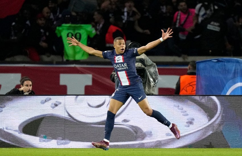 Mbappé en celebración de gol