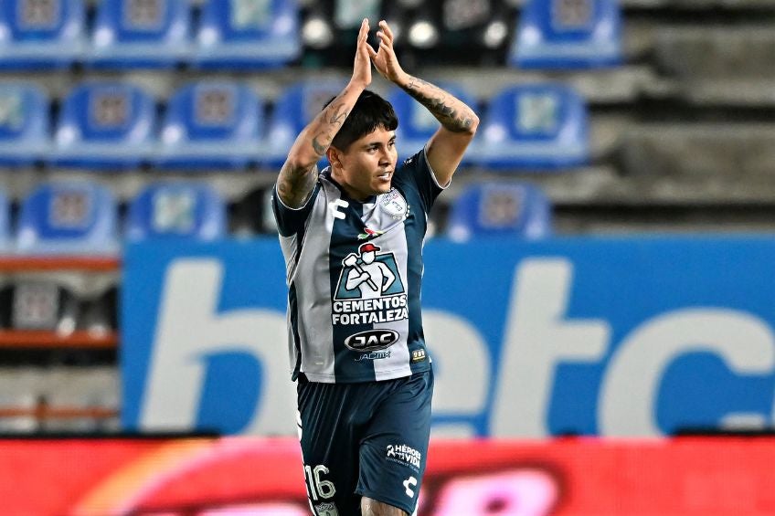 Chofis López festejando un gol