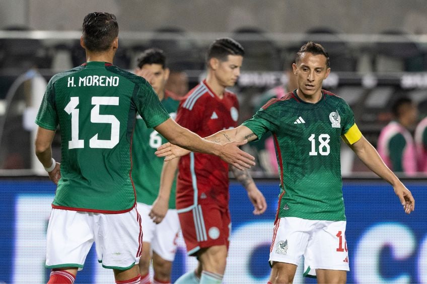 Andrés Guardado durante un partido de México