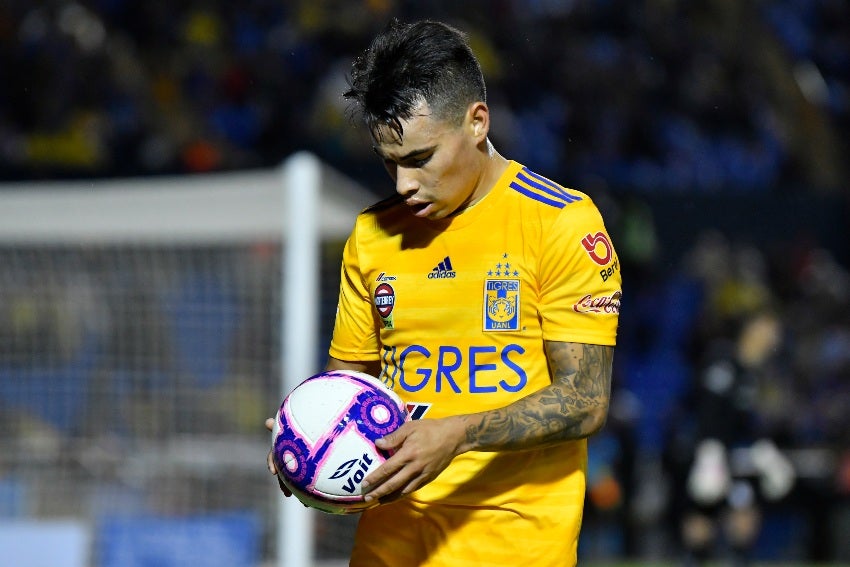 Zelarayán en un partido de Tigres