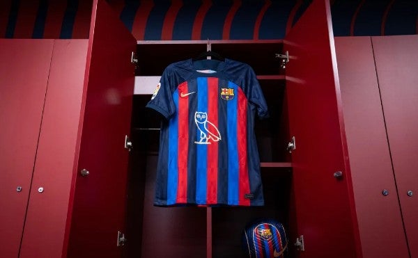 Camiseta del Barcelona en celebración al rapero Drake