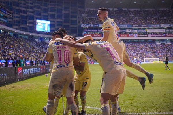 América celebra en el Estadio Cuauhtémoc