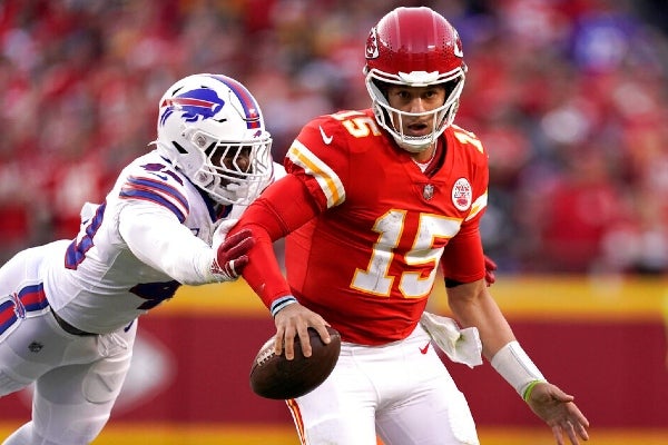 Mahomes tuvo un par de intercepciones