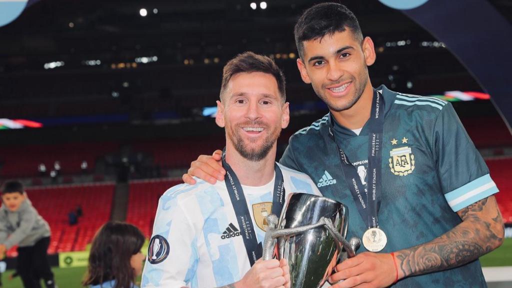 Messi y Romero tras ganar la Finalissima 