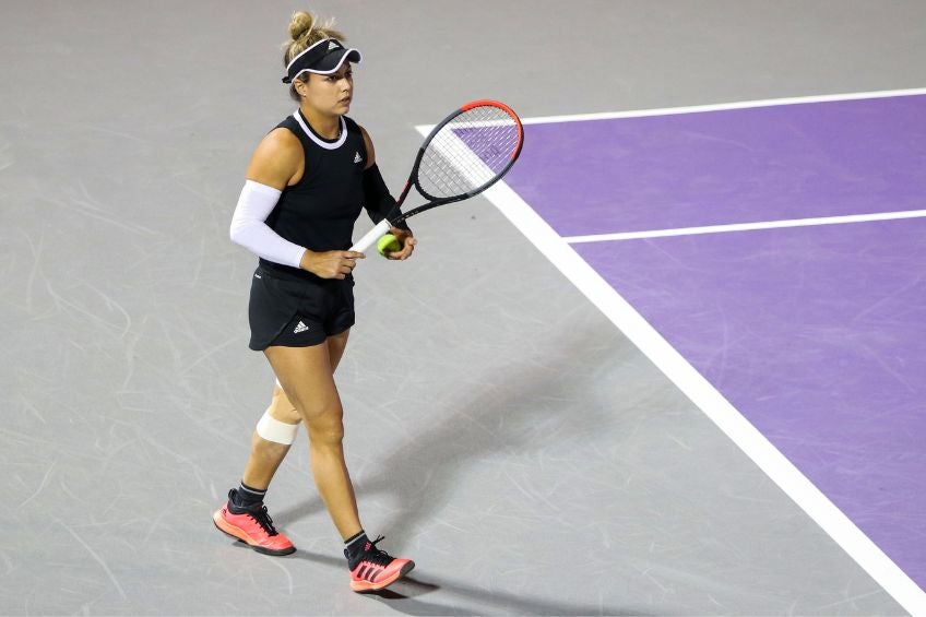 Renata Zarazúa durante un partido de tenis