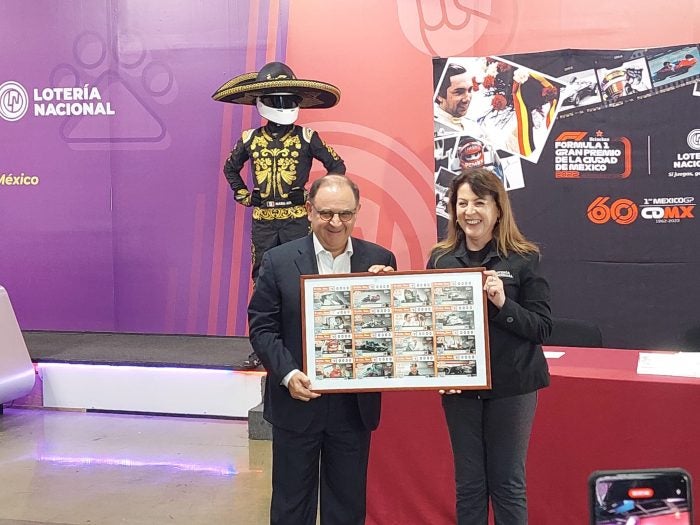 Margarita González, directora Lotería Nacional, y  Federico González Compeán, director de F1 México