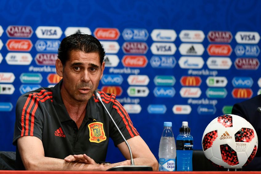 Fernando Hierro en conferencia de prensa