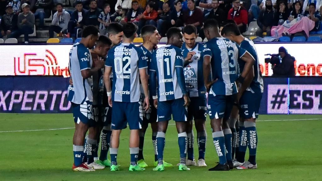 Pachuca en el juego ante Tigres