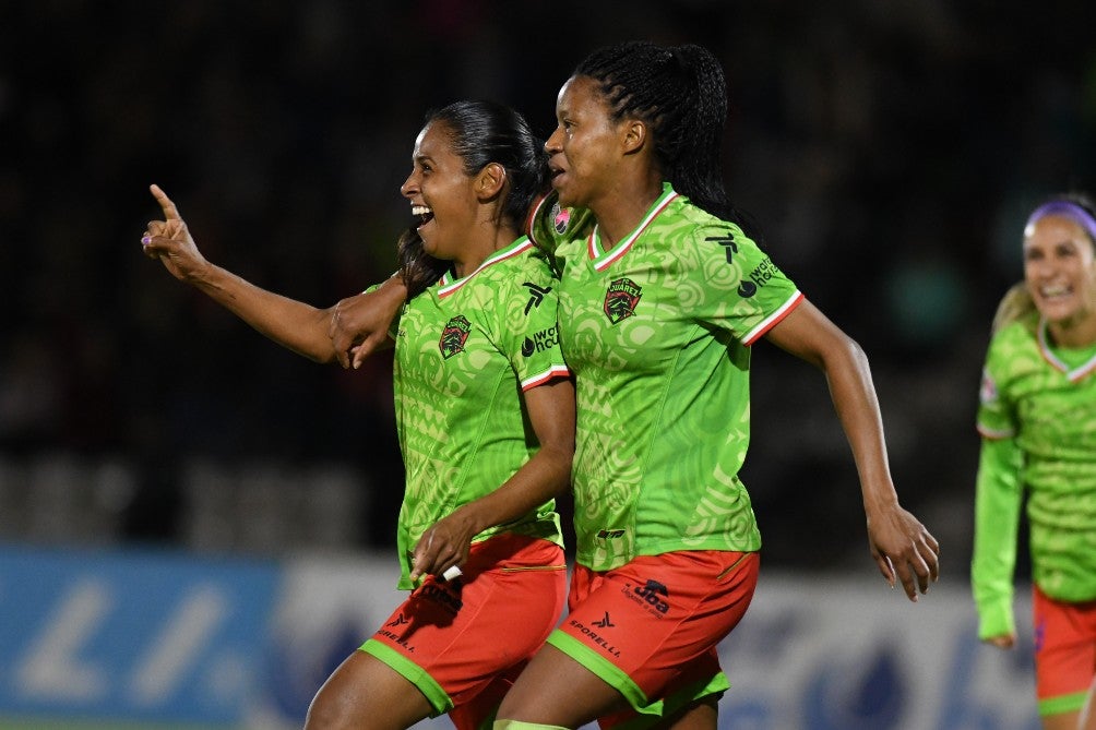 Juárez FC festejando la victoria ante Querétaro en la Liga MX Femenil