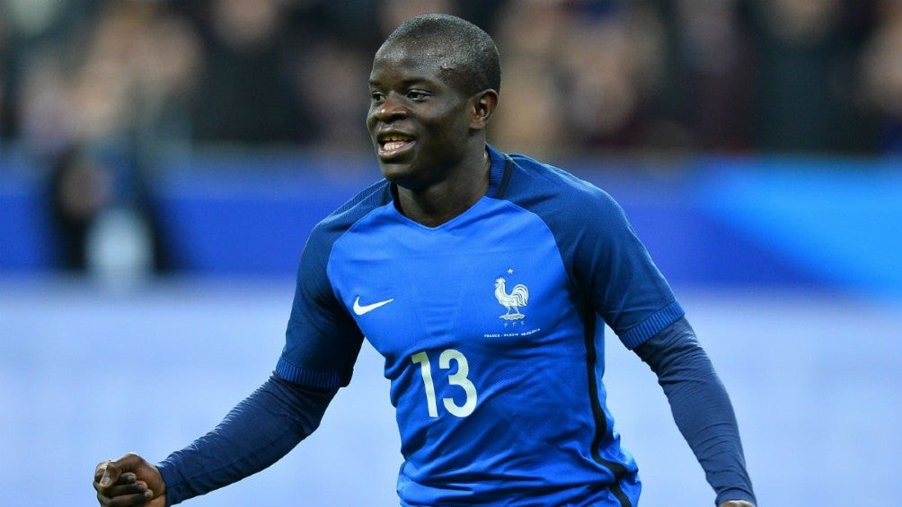 N'Golo Kante en partido con la selección francesa