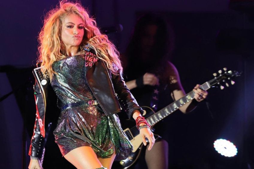 Paulina Rubio durante un concierto