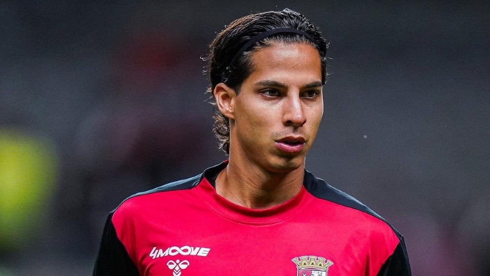 Prensa portuguesa criticó a Diego Lainez 