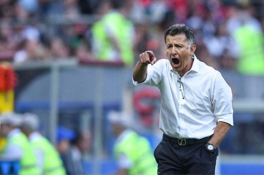 Juan Carlos Osorio dirigiendo a la Selección Mexicana