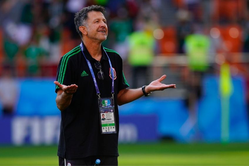 Juan Carlos Osorio previo a un partido de la Selección Mexicana