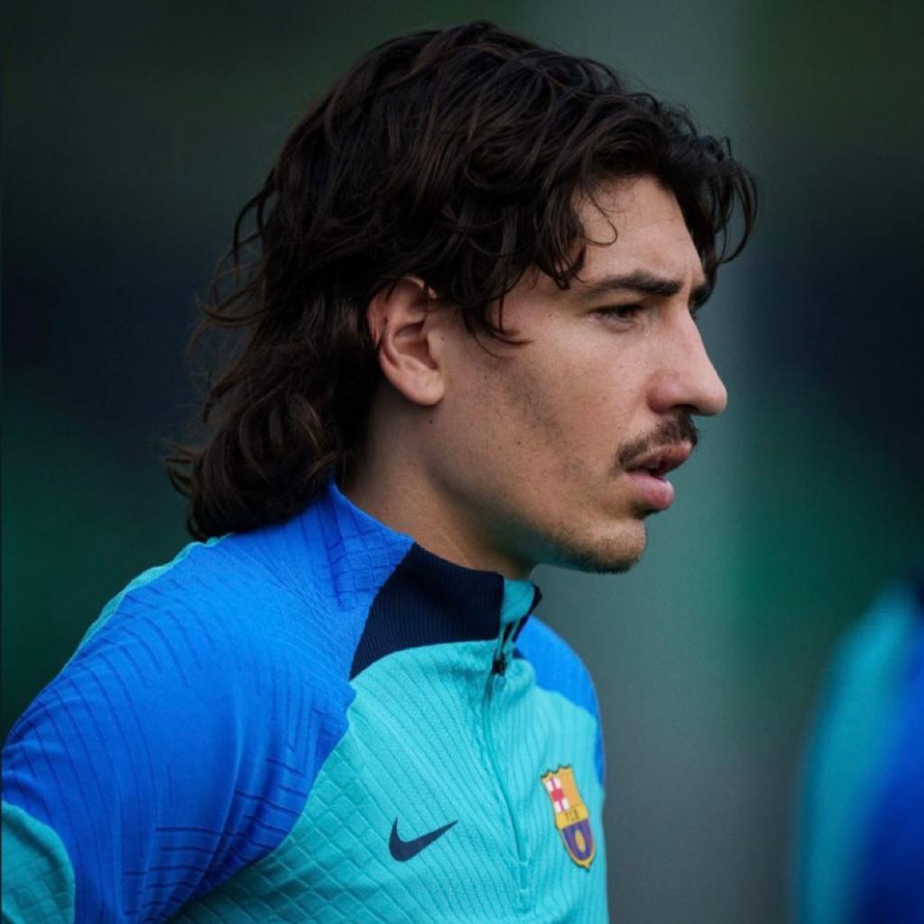 Bellerín en el entrenamiento culé