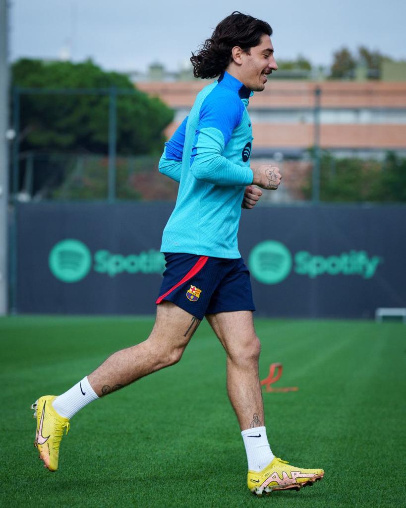 Bellerín con el Barcelona 