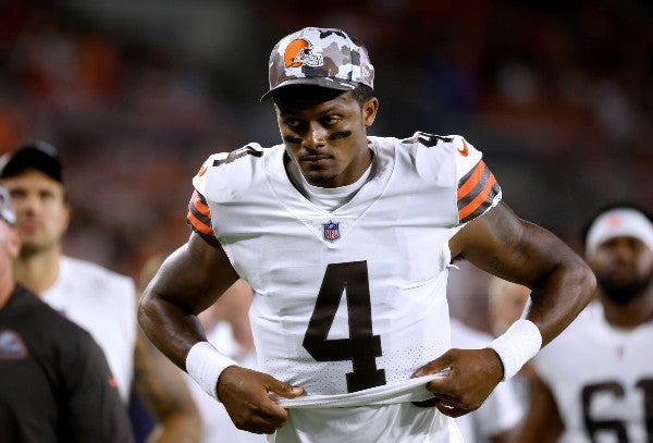 Deshaun Watson con los Browns