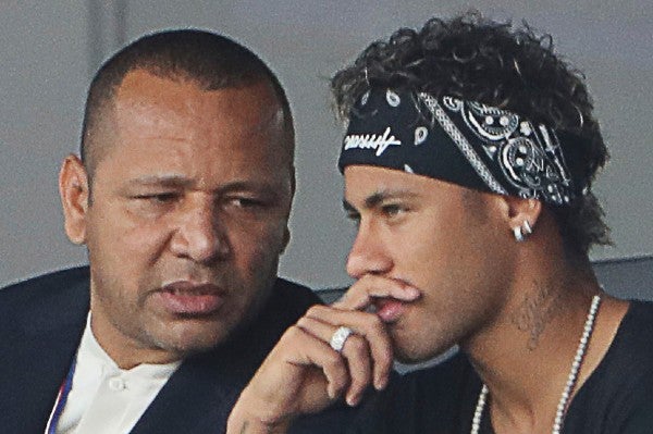 Neymar Santos junto a Neymar Jr.