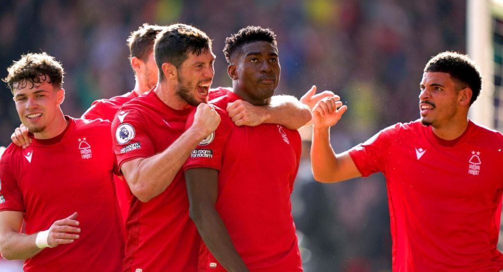 Jugadores del Nottingham Forest festejando un gol