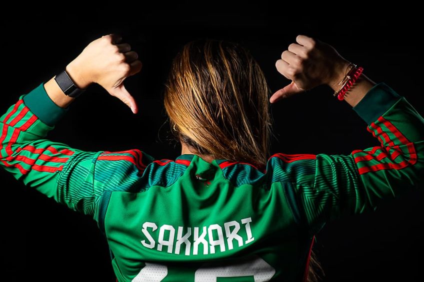 Maria Sakkari con el jersey de la Selección Mexicana