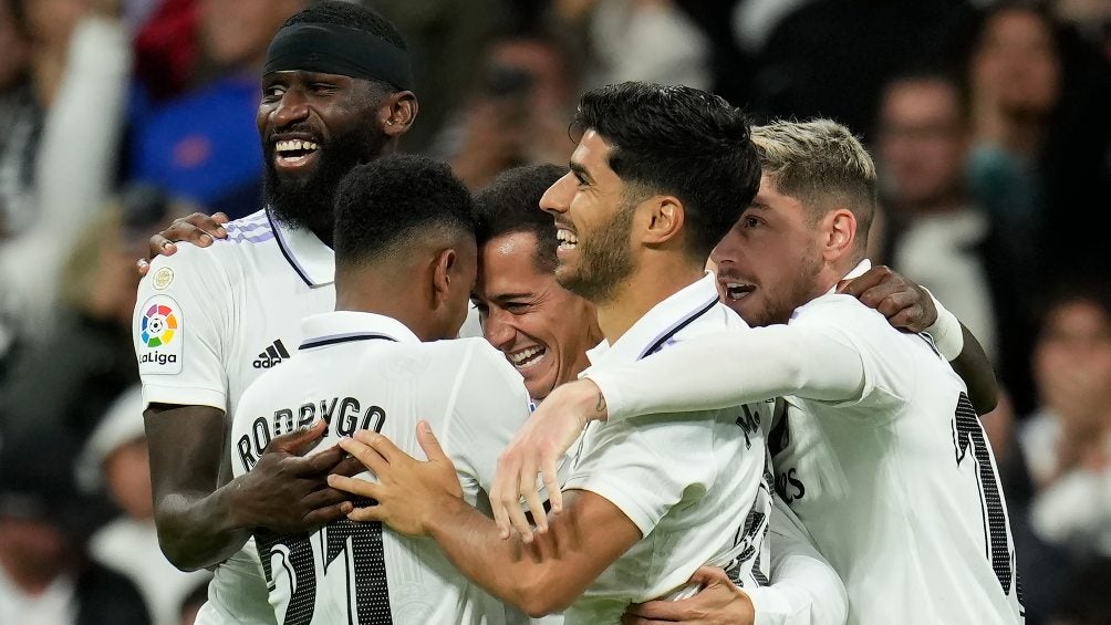 Jugadores del Real Madrid en festejo de gol