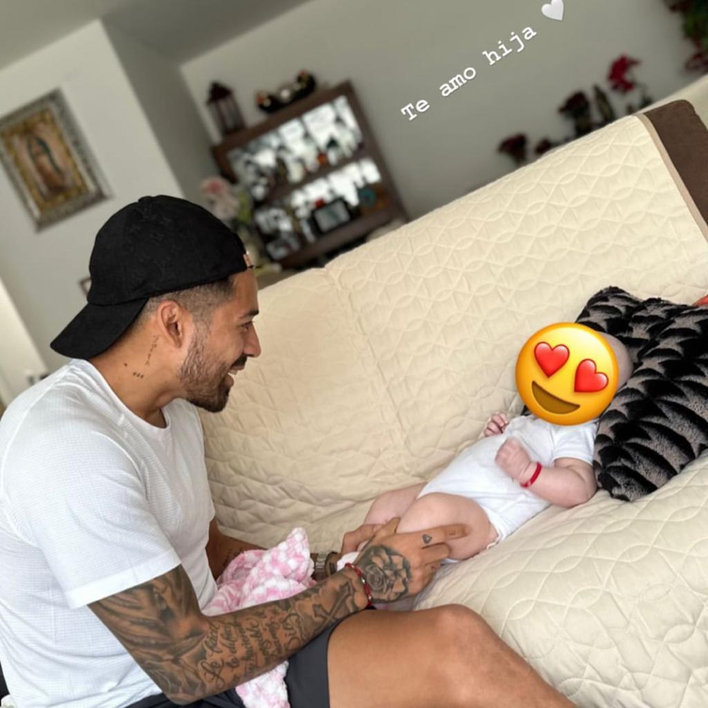 Javier Aquino con su hija