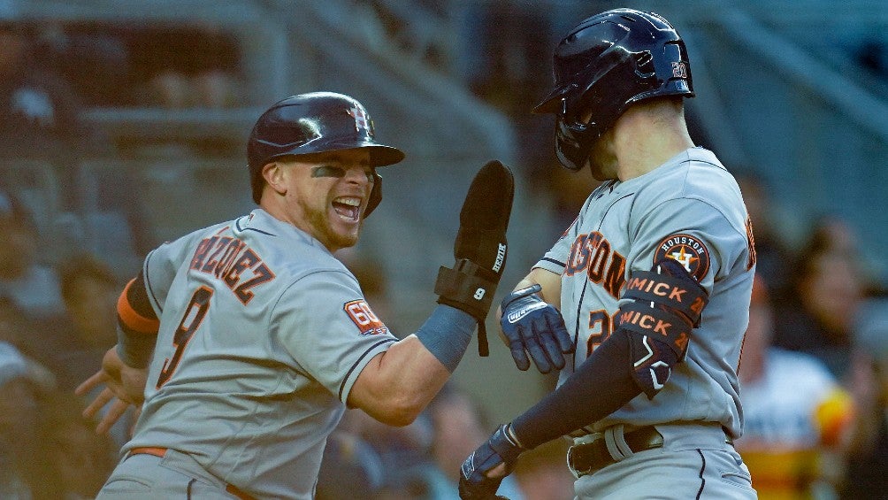 MLB Playoffs:Astros blanquearon a Yankees y se ponen a un juego de la Serie Mundial