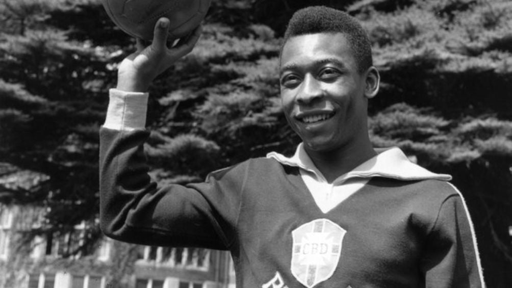 Pelé en su etapa de futbolista