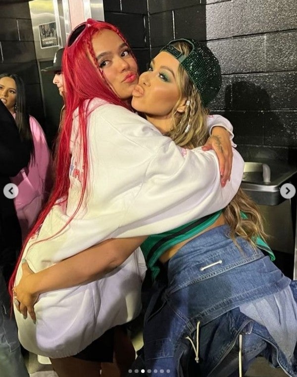 Karol G junto a Chiquis Rivera