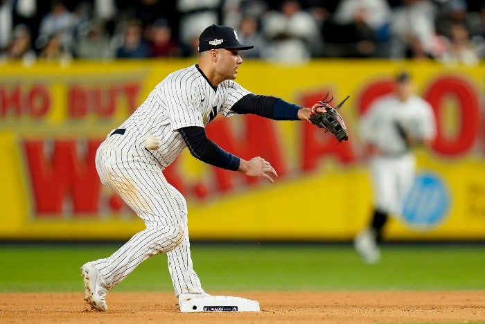 Torres le abre la puerta a Houston con su error