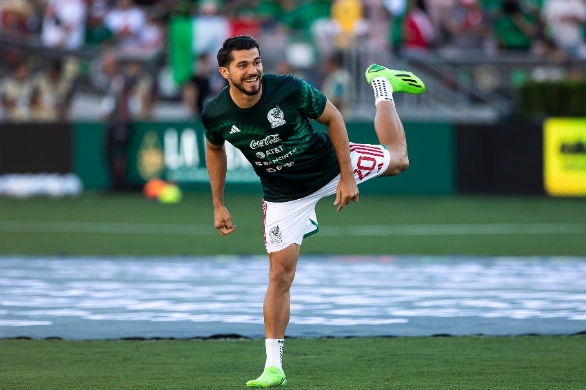 Henry Martín en un partido de México