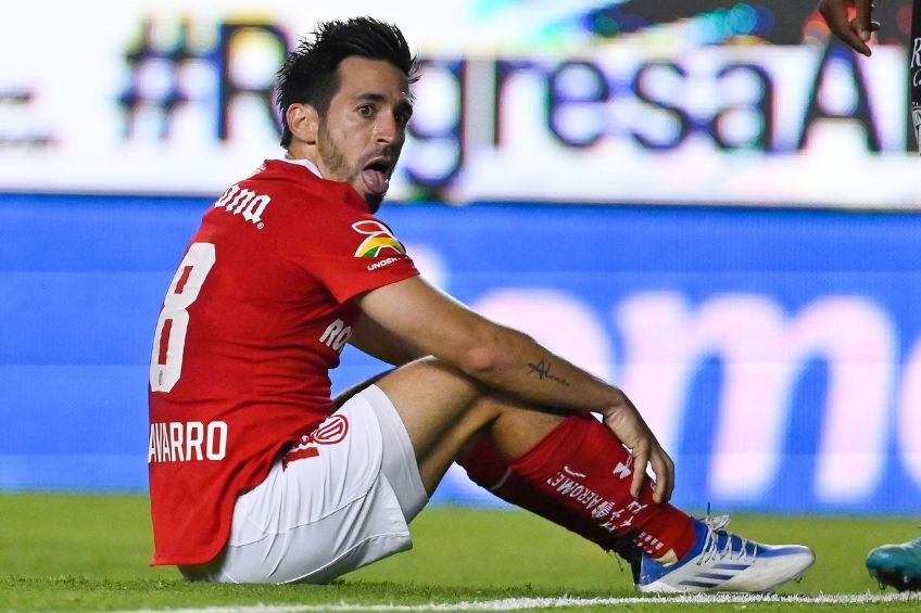 Fernando Navarro durante un partido del Toluca