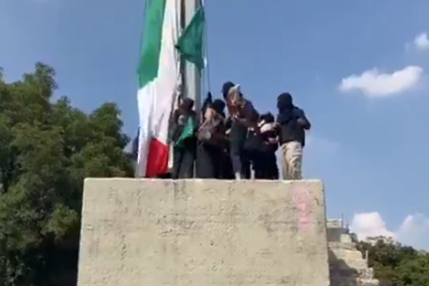 Manifestación en la explanada de Rectoría de la UNAM