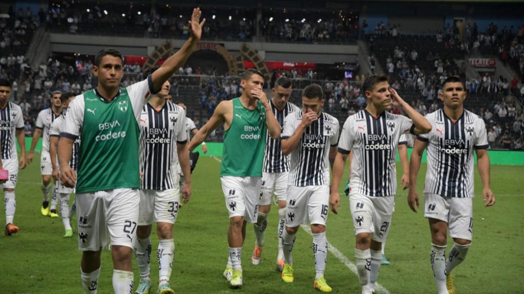 Futbolistas de Rayados agradecen a la afición 