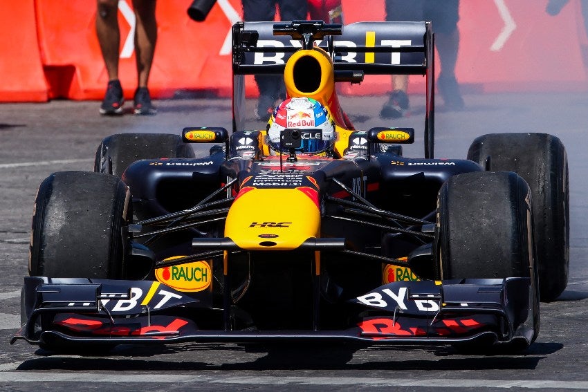 Checo Pérez en el Show Run de Red Bull en Guadalajara