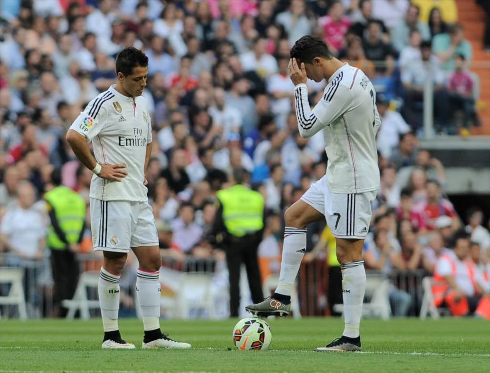 Chicharito Hernández junto a Cristiano Ronaldo 