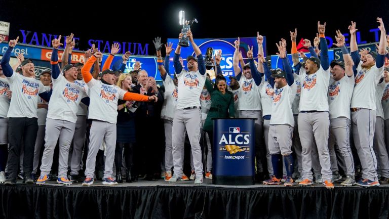 Houston celebra el título de la Americana en Yankee Stadium