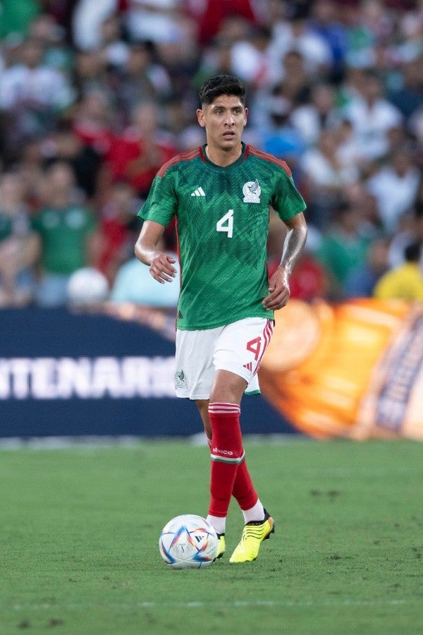 Edson Álvarez con el Tri